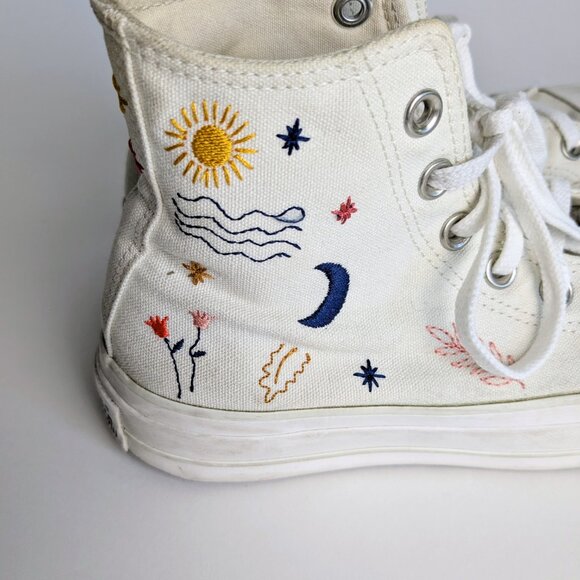 Converse Shoes - Converse Chuck Taylor All Star Lift Platform Embroidered size : 6.5